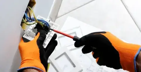 électricien à Montmartin-sur-mer - image 4